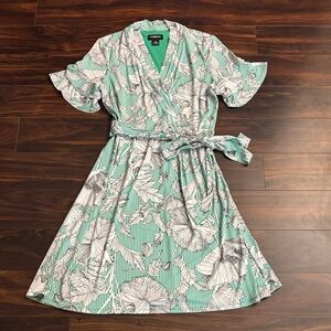 Liz Claiborne Green and White Floral Wrap Midi Dress
